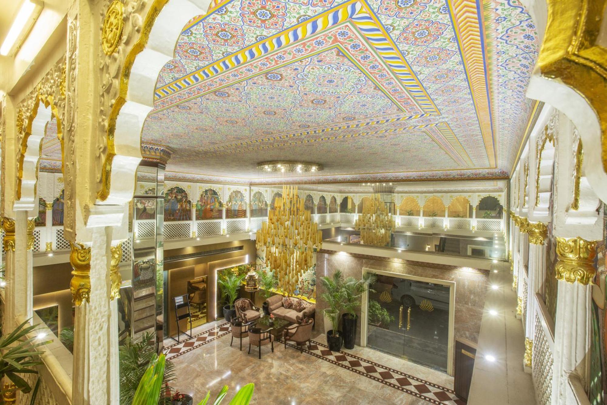 Vesta Maurya Palace Hotel Jaipur Bagian luar foto